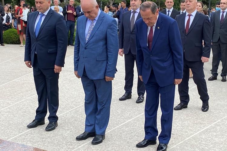 Торжественные мероприятия по случаю Дня Победы и Независимости Абхазии 