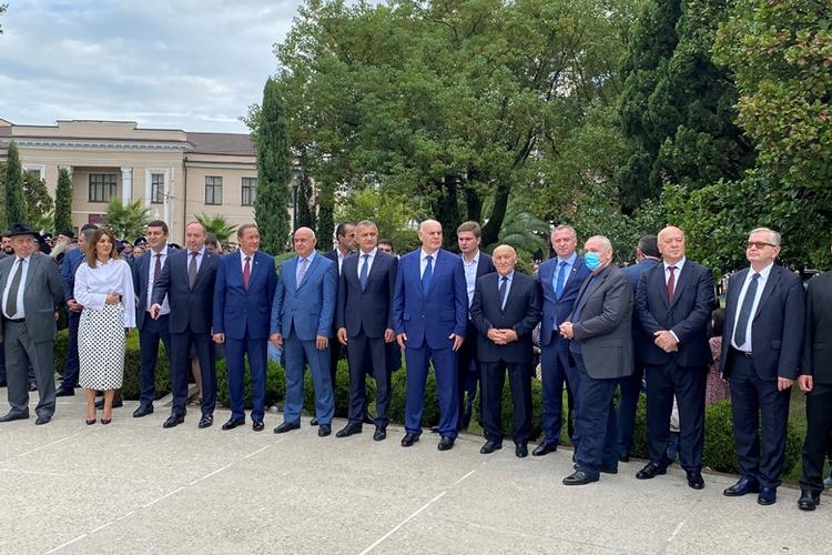 Торжественные мероприятия по случаю Дня Победы и Независимости Абхазии 