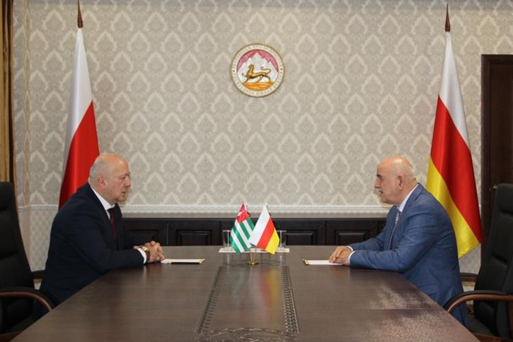 Встреча Д.Н. Медоева с А.М. Елбакиевым