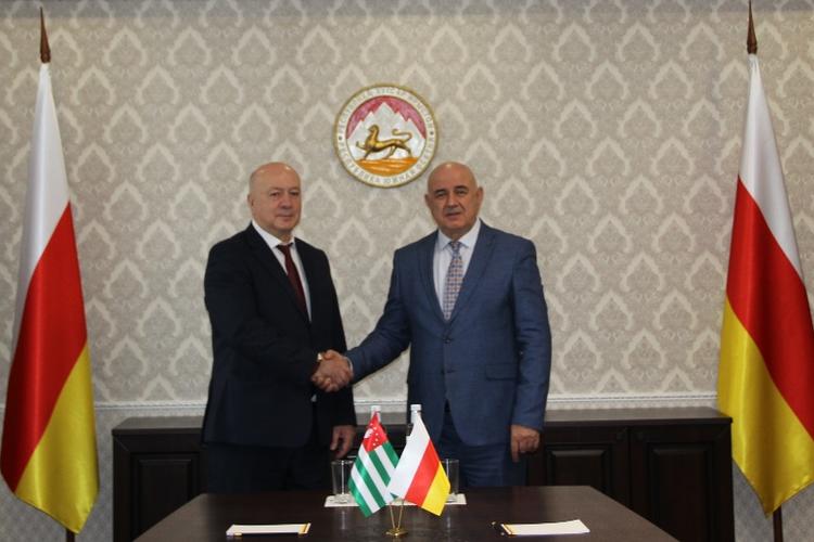 Встреча Д.Н. Медоева с А.М. Елбакиевым