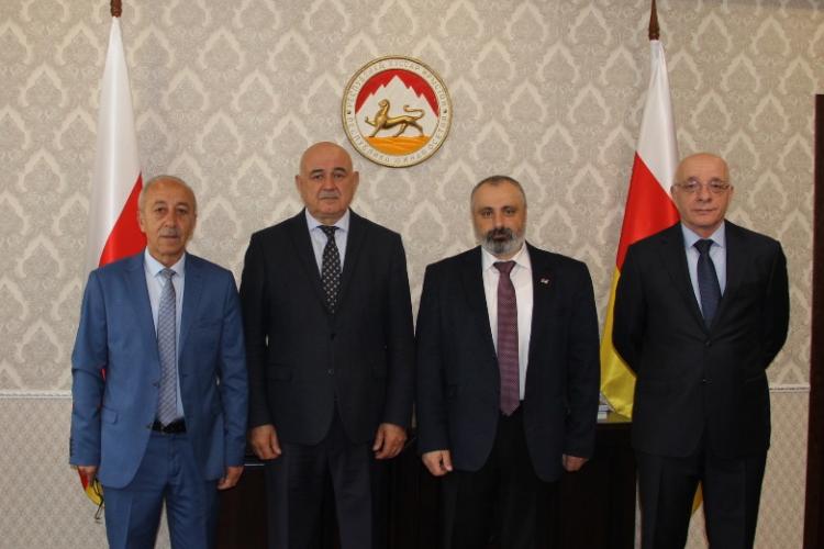 Встреча Д.Н. Медоева и Д.К. Бабаяна