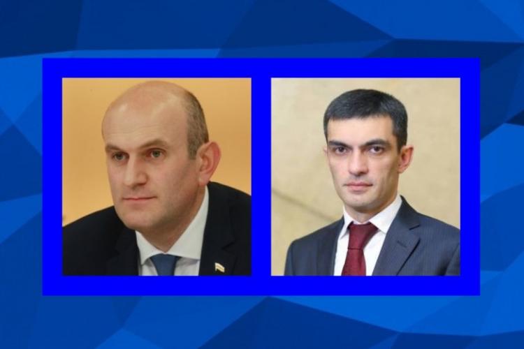 А.М. Джиоев и С.В. Газарян