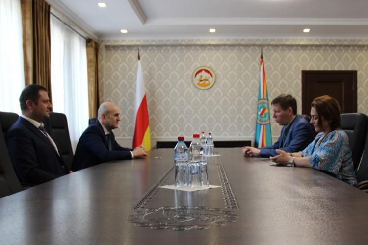 Ахсар Джиоев принял Патрика Поппеля