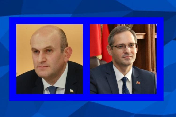 А.М. Джиоев и В.В. Игнатьев