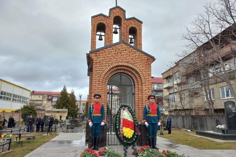 Торжественная церемония возложения венков и цветов ко Дню защитника Отечества