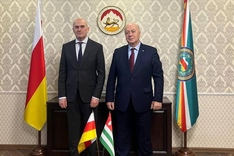 A. Dzhioev and A. Elbakiev