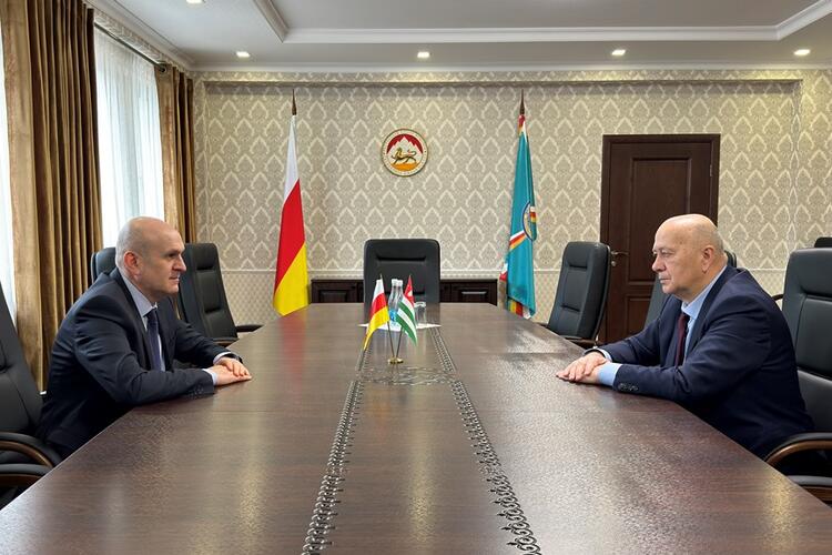 Встреча А.М. Джиоева с А.М. Елбакиевым