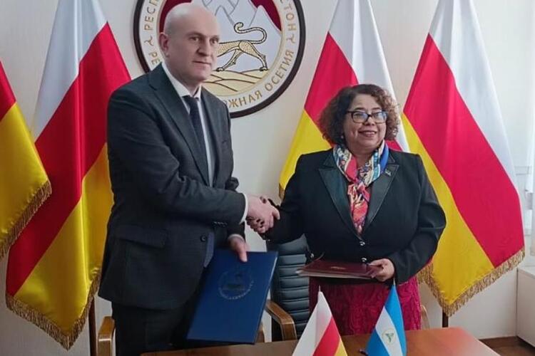 Встреча Ахсара Джиоева и Альбы Асусены Торрес Мехия