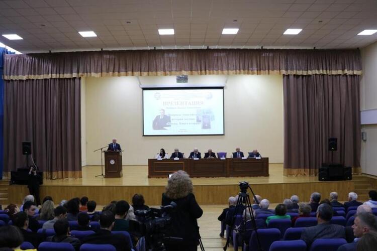 Презентация книг профессора Людвига Чибирова