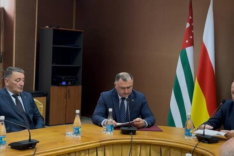 Торжественное собрание, посвященное 80-летию со дня рождения Владислава Ардзинба