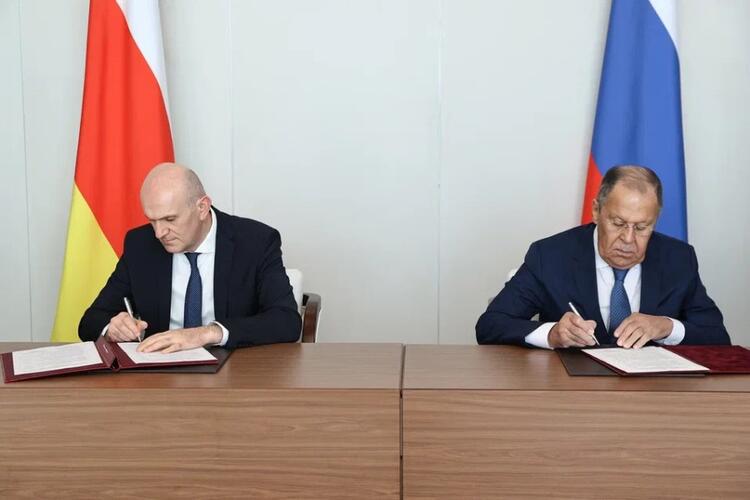 Встреча Министров иностранных дел Южной Осетии и России А.М. Джиоева и С.В. Лаврова