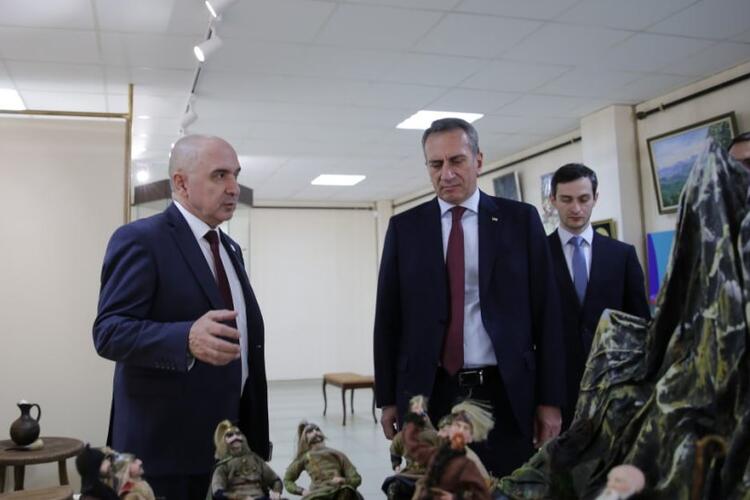 Делегация МИД РА посетила ЮОГУ