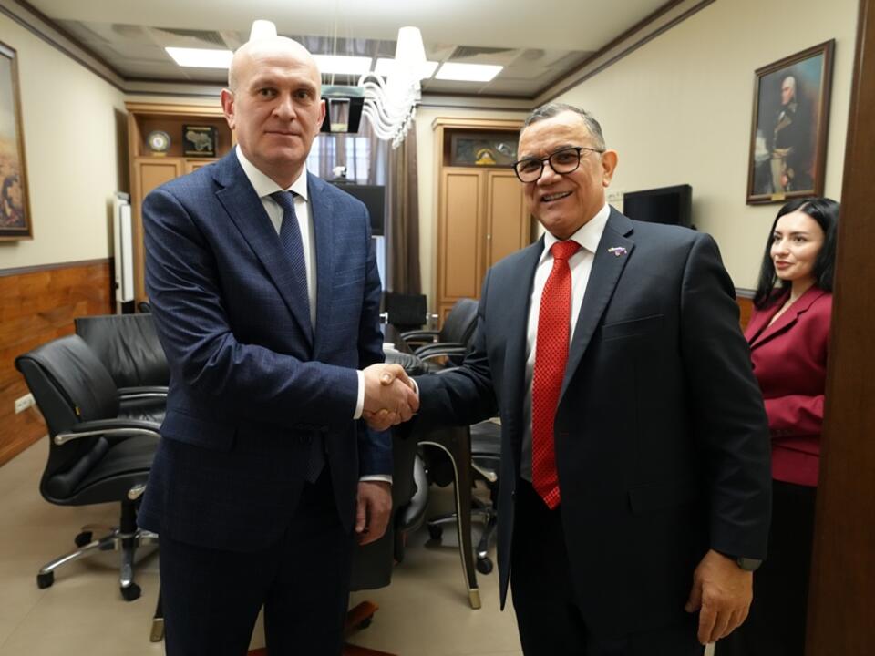 Встреча А.М. Джиоева и Х.Р. Саласара Веласкеса