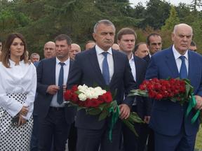 Торжественные мероприятия по случаю Дня Победы и Независимости Абхазии 