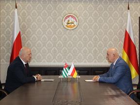 Встреча Д.Н. Медоева с А.М. Елбакиевым