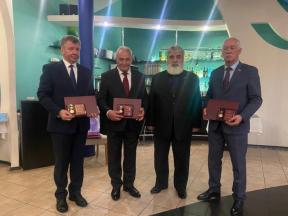 Я. Демеев вручил ведомственные награды МИД РЮО