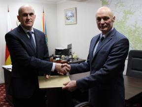 М.М. Кулахметов поздравил А.М. Джиоева с днем рождения