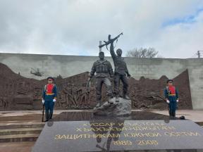 Торжественная церемония возложения венков и цветов ко Дню защитника Отечества