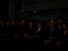 Показ сказки-мюзикла «Красная Шапочка в Стране чудес»