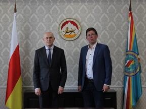 Встреча Ахсара Джиоева с Патриком Поппелем