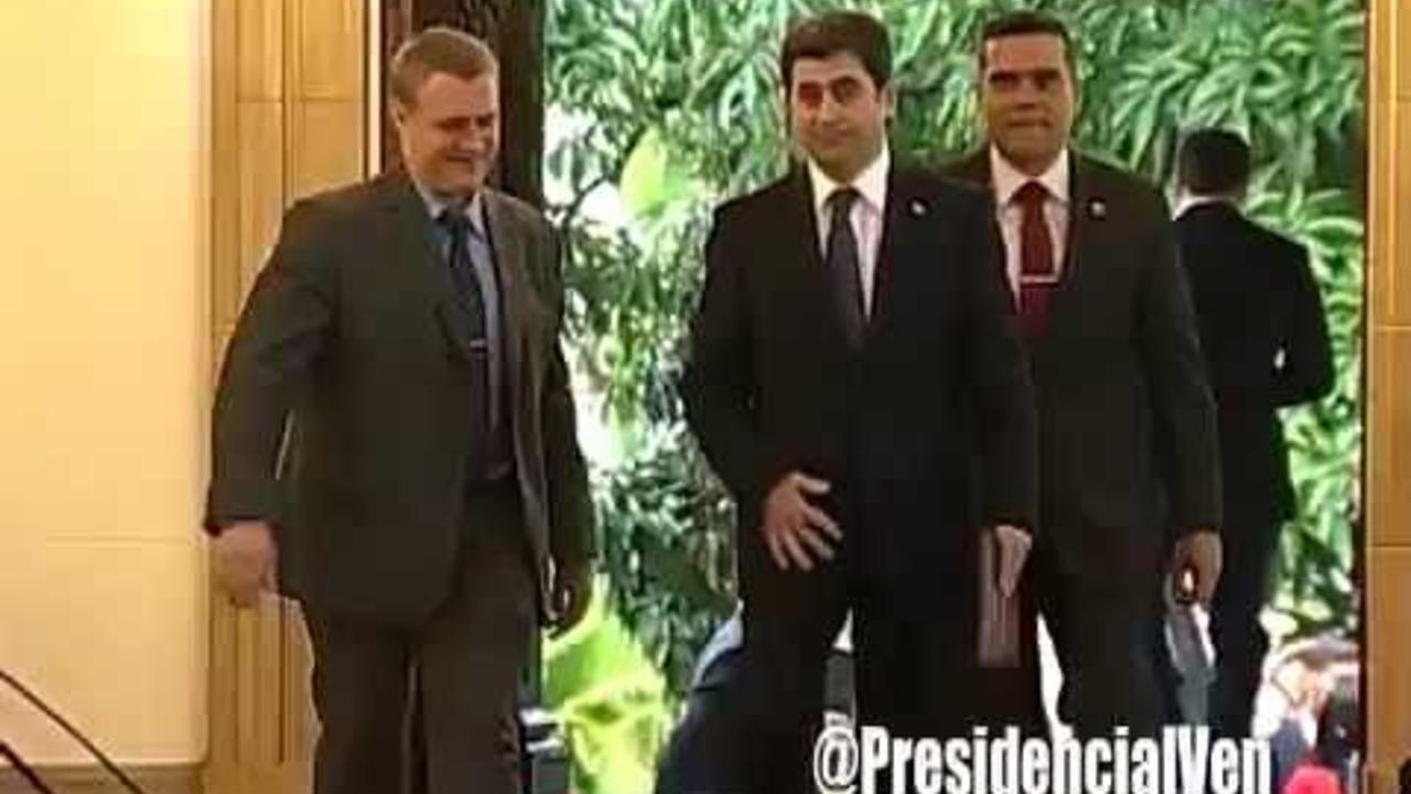 Embedded thumbnail for Чрезвычайный и Полномочный Посол Республики Южная Осетия в Боливарианской Республике Венесуэла Н.З. Козаев вручил верительные грамоты Президенту Боливарианской Республики Венесуэла Николасу Мадуро Моросу