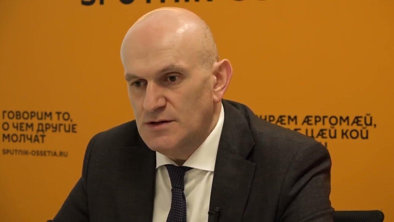 Embedded thumbnail for Брифинг Министра иностранных дел РЮО А.М. Джиоева в пресс-центре Sputnik Южная Осетия о Соглашении между РЮО и РФ об урегулировании вопросов двойного гражданства